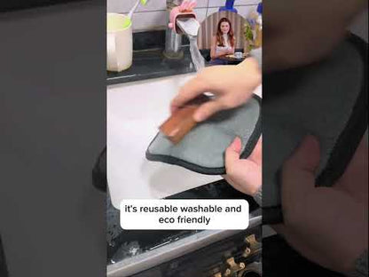 “Remove Pet Hair in Seconds — No More Fur on Your Couch, Clothes, or Carpets”